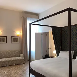 Maddalena Guest house